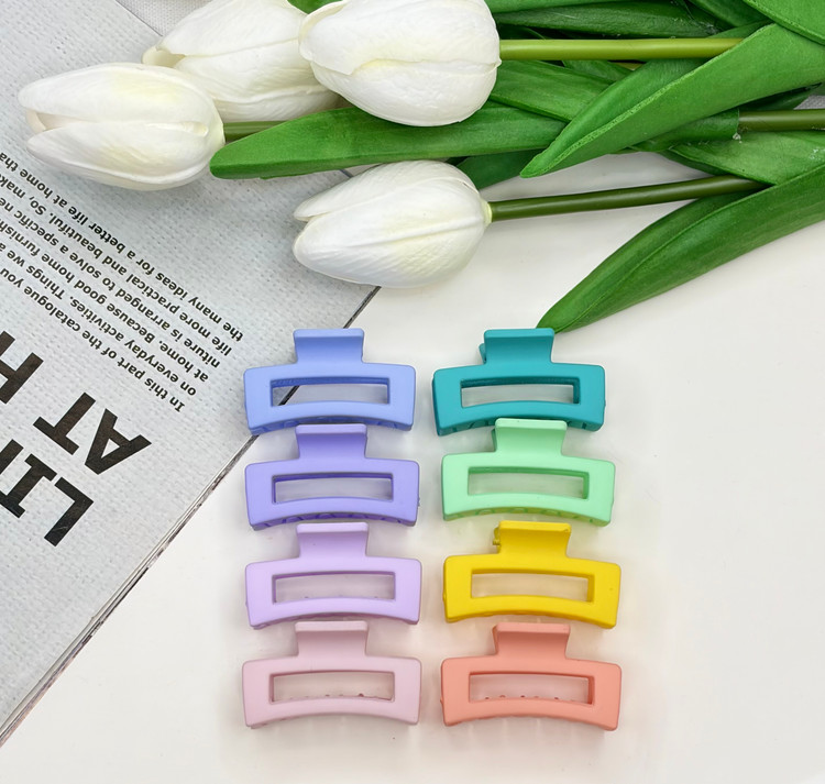 کلیپس مدل مستطیل خم سایز کوچک رنگ مات4.5cm