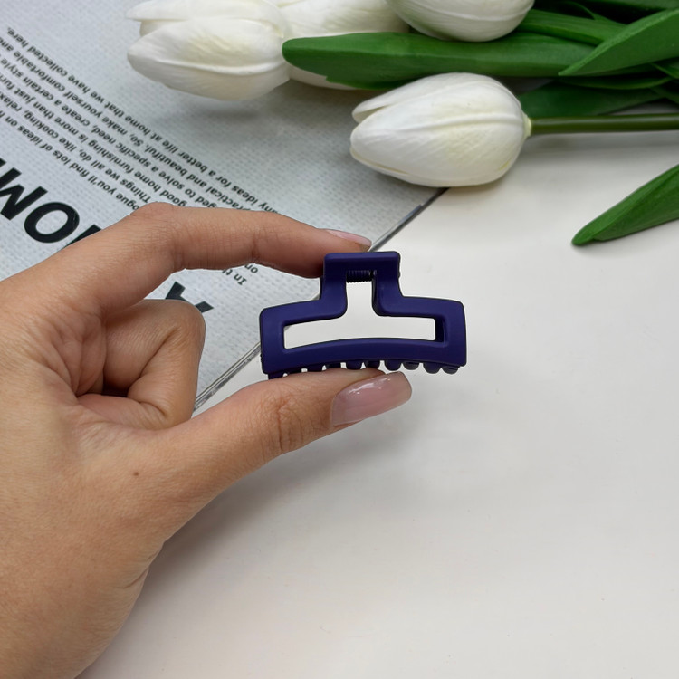 کلیپس مدل مستطیلی سایز کوچک رنگ مات4.5cm