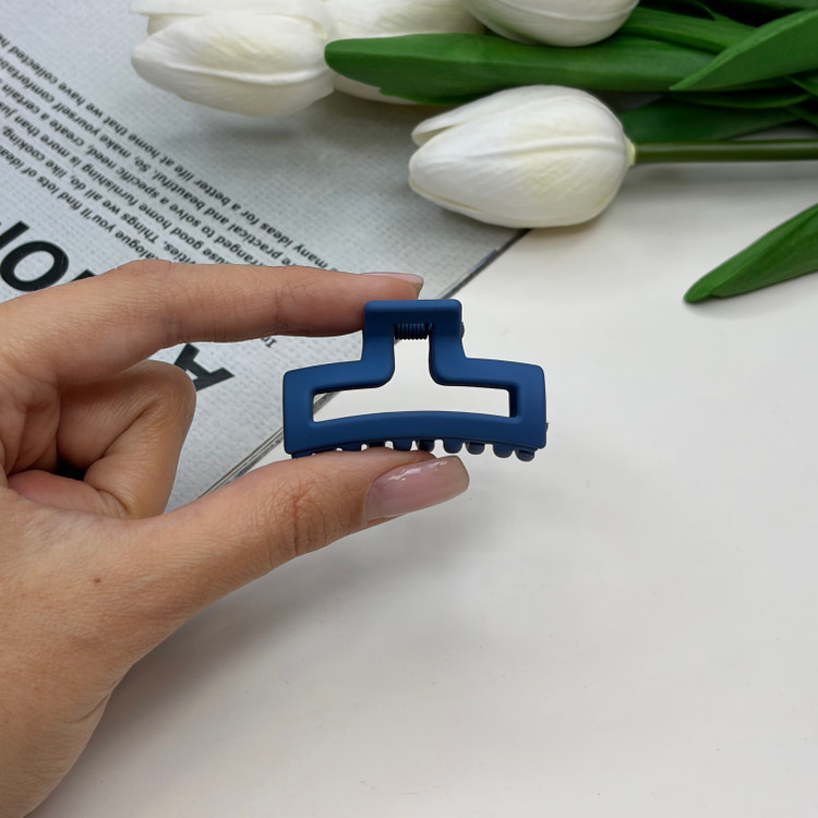 کلیپس مدل مستطیلی سایز کوچک رنگ مات4.5cm