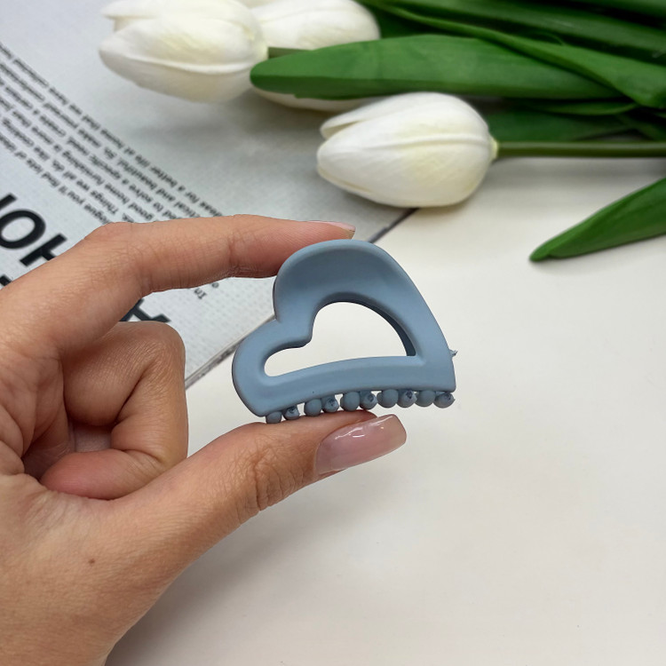 کلیپس مدل قلبی سایز کوچک رنگ مات4cm