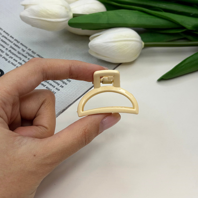 کلیپس مدل نیم دایره سایز کوچک رنگی براق4cm