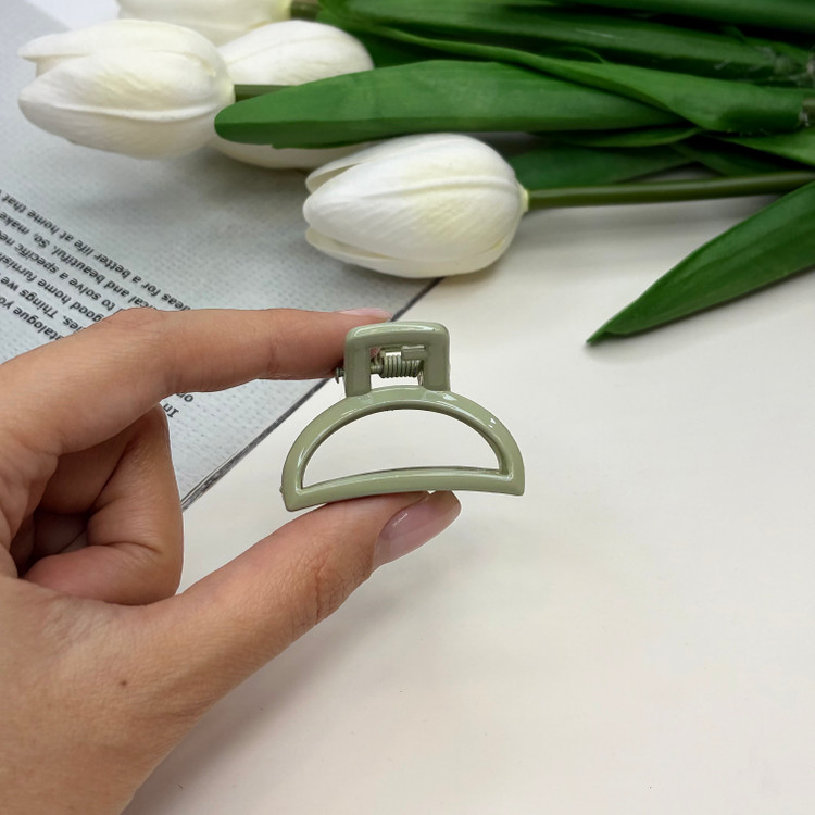 کلیپس مدل نیم دایره سایز کوچک رنگی براق4cm