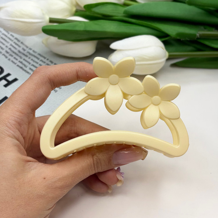 کلیپس مدل نیم دایره دوگل سایز بزرگ رنگی مات9cm