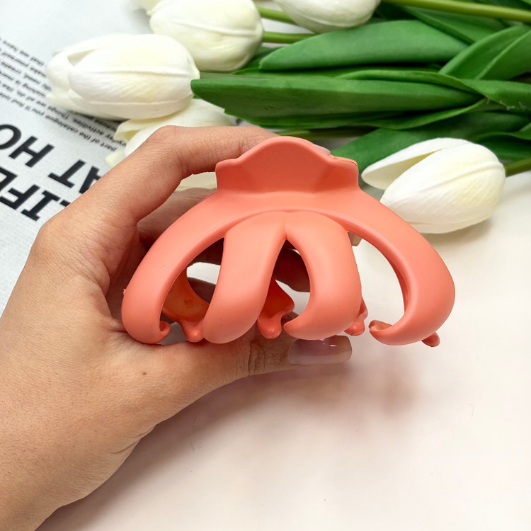 کلیپس مدل گوجه ای سایز بزرگ رنگی رنگی مات9cm