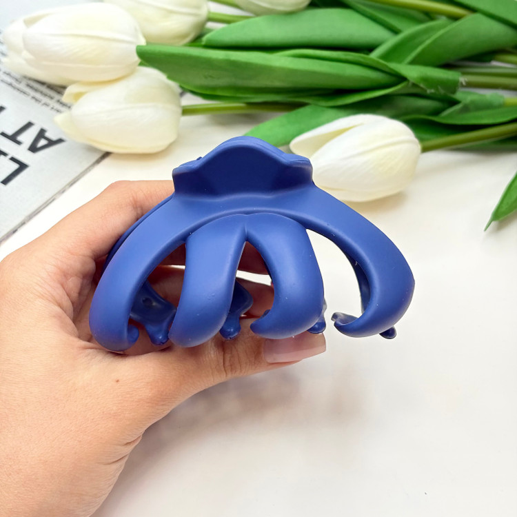 کلیپس مدل گوجه ای سایز بزرگ رنگی رنگی مات9cm