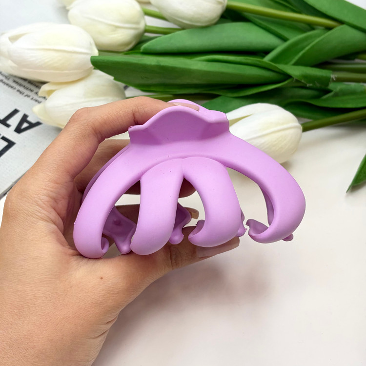 کلیپس مدل گوجه ای سایز بزرگ رنگی رنگی مات9cm
