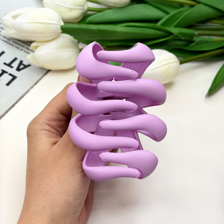 کلیپس مدل گوجه ای سایز بزرگ رنگی رنگی مات9cm