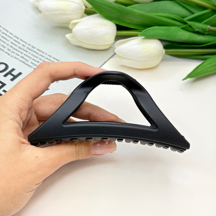 کلیپس مدل مثلثی سایز بزرگ رنگی مات11cm