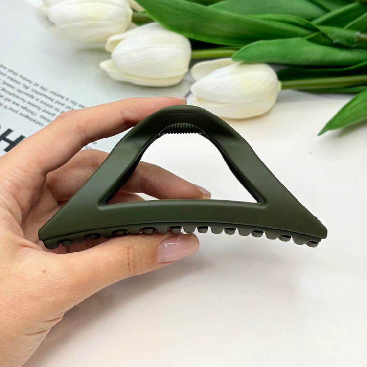 کلیپس مدل مثلثی سایز بزرگ رنگی مات11cm