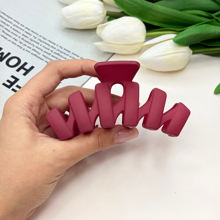 کلیپس مدل کروسان سایز بزرگ رنگی مات9.5cm