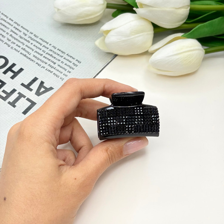 کلیپس مستطیلی سایز کوچک رنگ مشکی فول نگین3cm