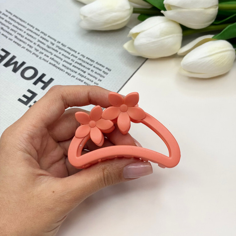 کلیپس نیم دایره مات دو گل سایز متوسط6.5cm