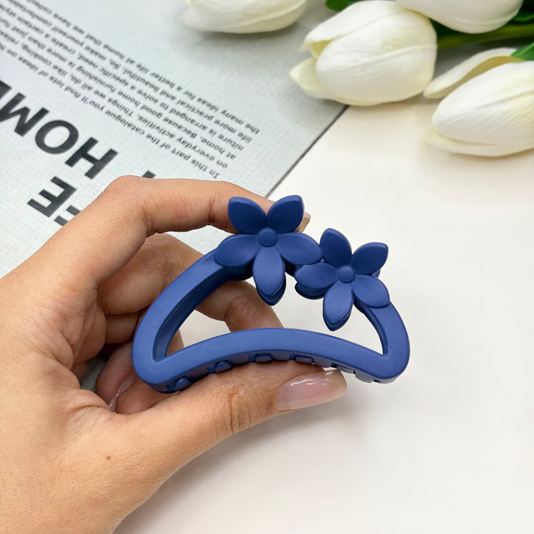 کلیپس نیم دایره مات دو گل سایز متوسط6.5cm