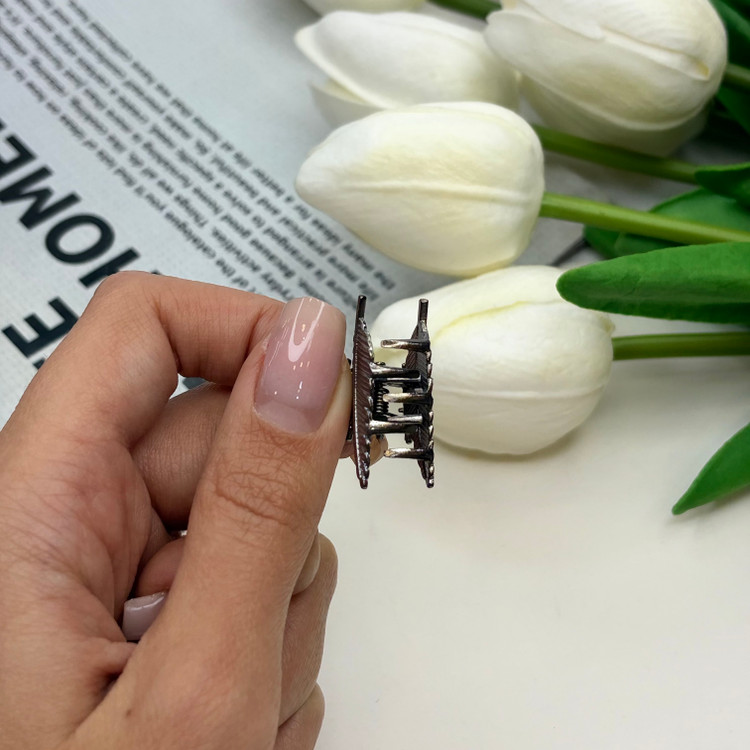 کلیپس فلزی طرح پر سایز کوچک رنگ سربی2.5cm