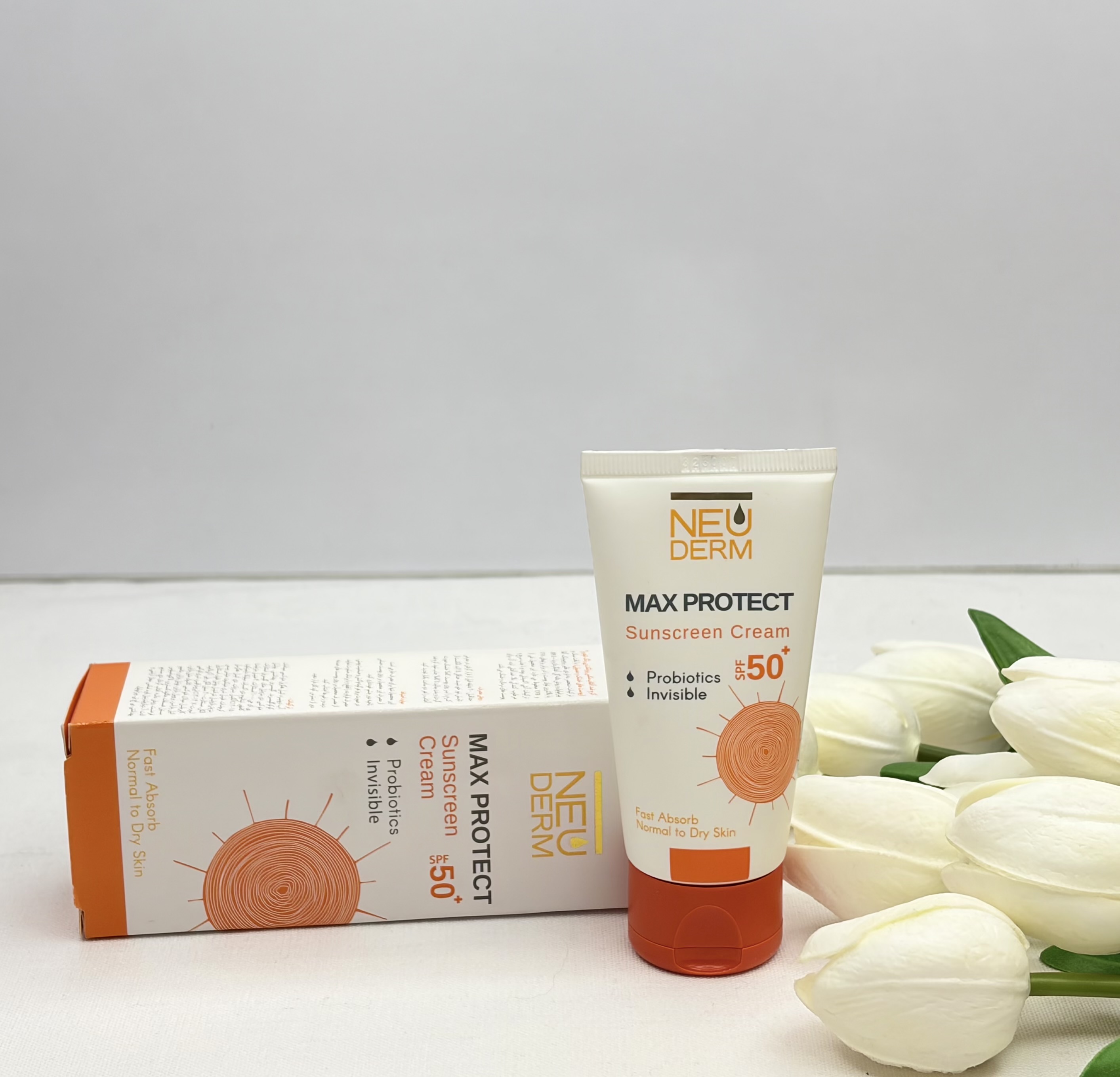 کرم ضدآفتاب مکس پروتکت بی رنگ نئودرم spf 50مناسب پوست های خشک و معمولی50میل