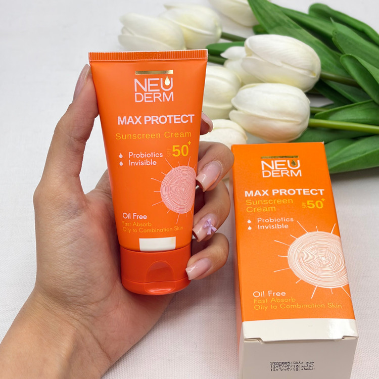 کرم ضدآفتاب مکس پروتکت بی رنگ نئودرم spf 50مناسب پوست های چرب و مختلط50میل