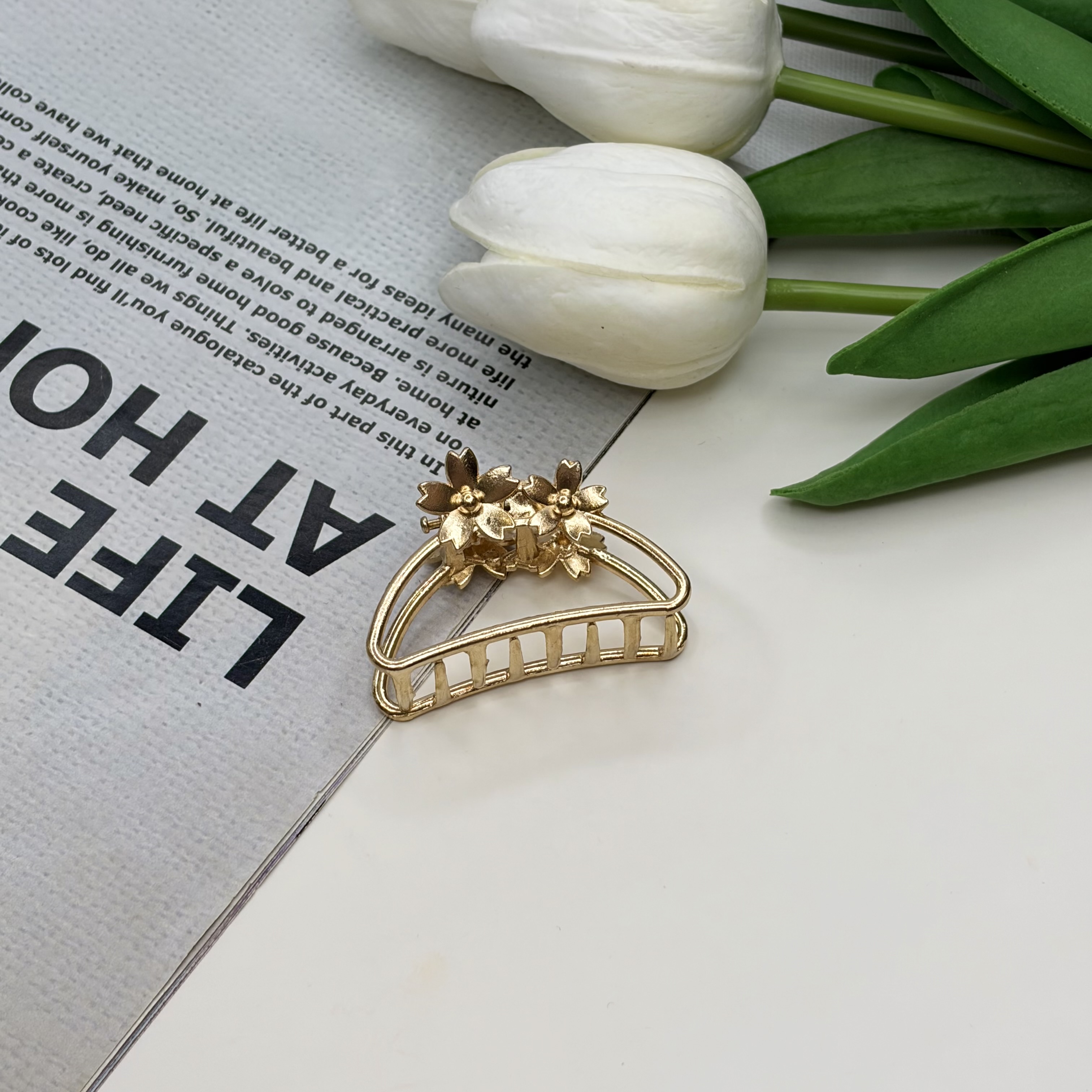 کلیپس فلزی طرح نیم دایره دوگل رنگ طلایی مات4.5cm