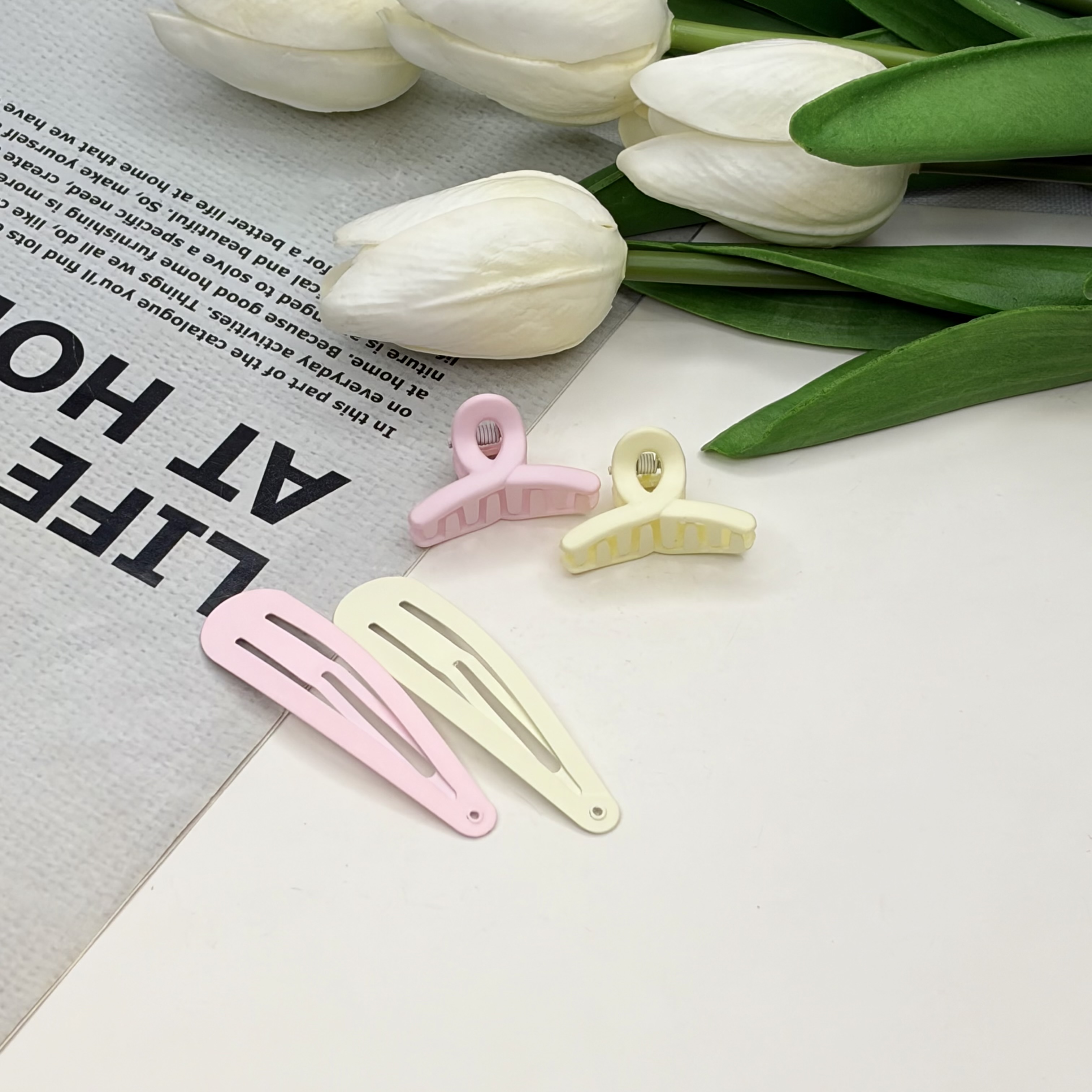 پک ۴تایی گیره مو تق تقی و کلیپس رنگ شیری و صورتی گیرمو 6cm وکلپیس 2cm