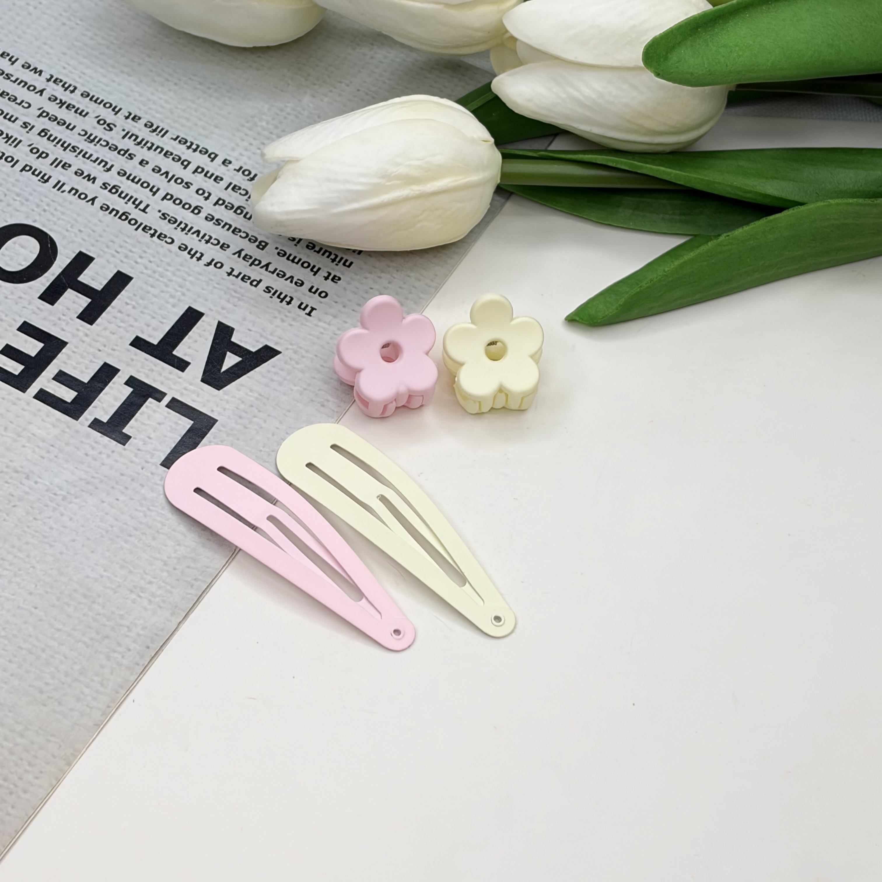 پک ۴تایی گیره مو تق تقی و کلیپس رنگ شیری و صورتی گیرمو 6cm وکلپیس 2cm