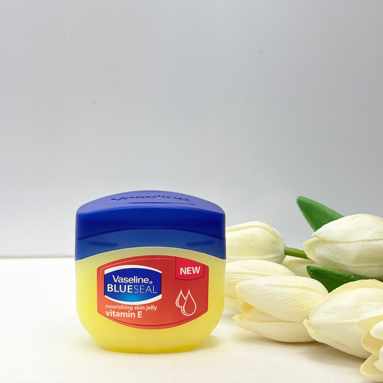 ژل کرم روغنی نرم کننده دست و بدن کاسه ای 100میل ویتامینSeal Vitamin E Moisturizing Petroleum Jelly