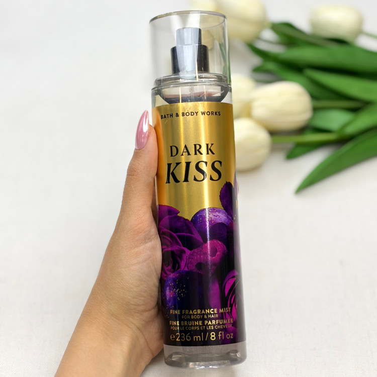 بادی اسپلش و بادی میست اصلی مدل Dark kiss حجم ۲۳۶میل میوهای سنگین، شیرین و کمی تند مشابه ادکلن بریتنی اسپیرز Britney Spears Midnight Fantasy
