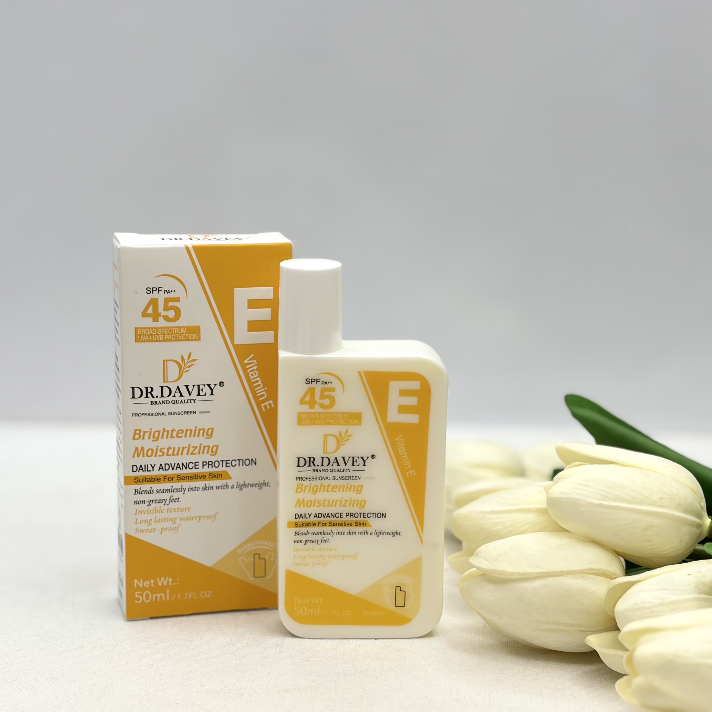 ضد آفتاب ویتامین E دکتر داوی Dr. Davey مدل 45 SPF حجم 50ml