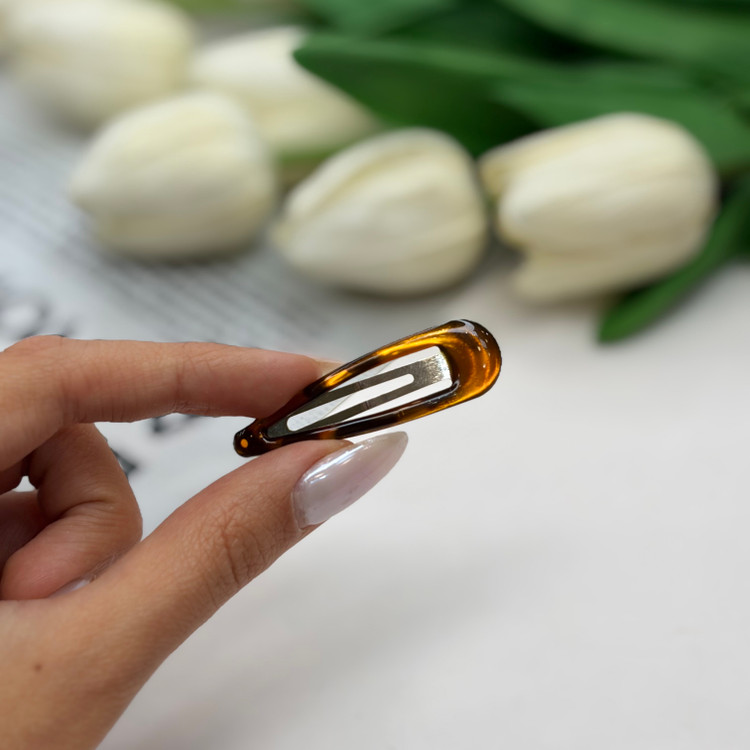 گیره مو جفتی تق تقی طرح اشکی پلنگی شیشه ای براق