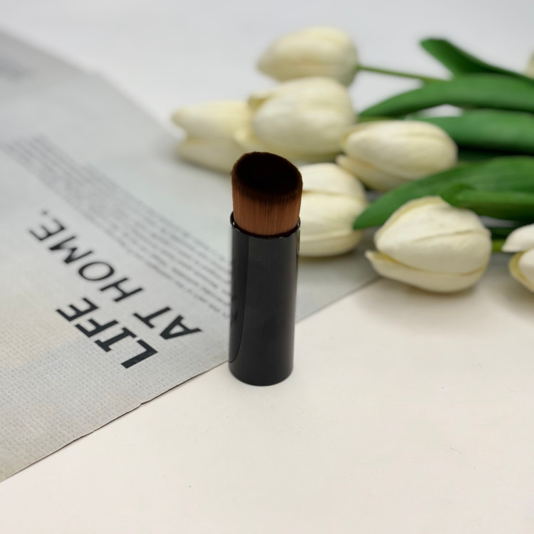 براش رژگونه و کرم پودر با تراکم عالی