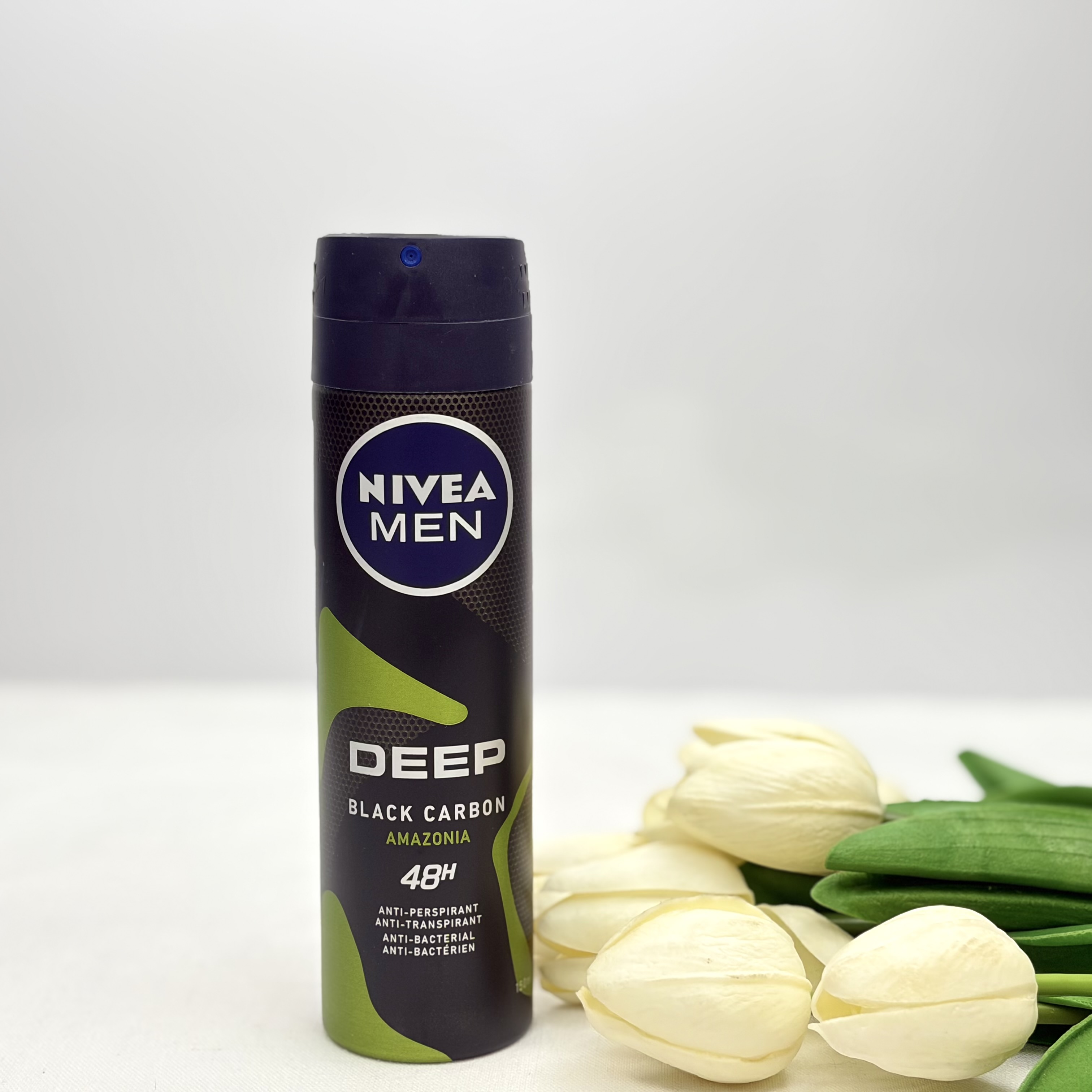 اسپری دئودرانت بدن مردانه مدل DEEP BLACK CARBON رایحه AMAZONIA ماندگاری48ساعته ۱۵۰میل