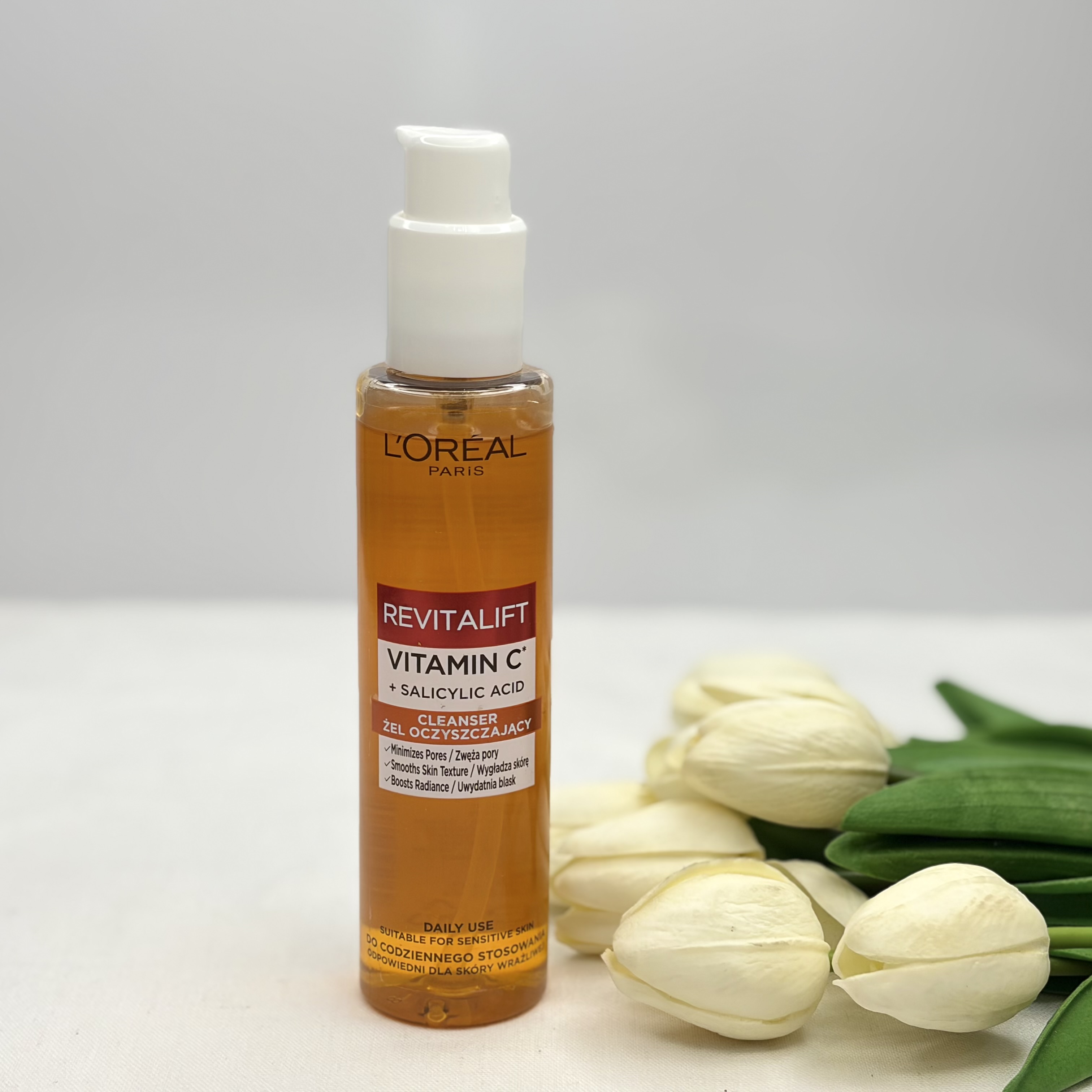 ژل شستشو ویتامین سی مدل Revitalift حاوی اسید سالیسیلیک حجم 150 میل