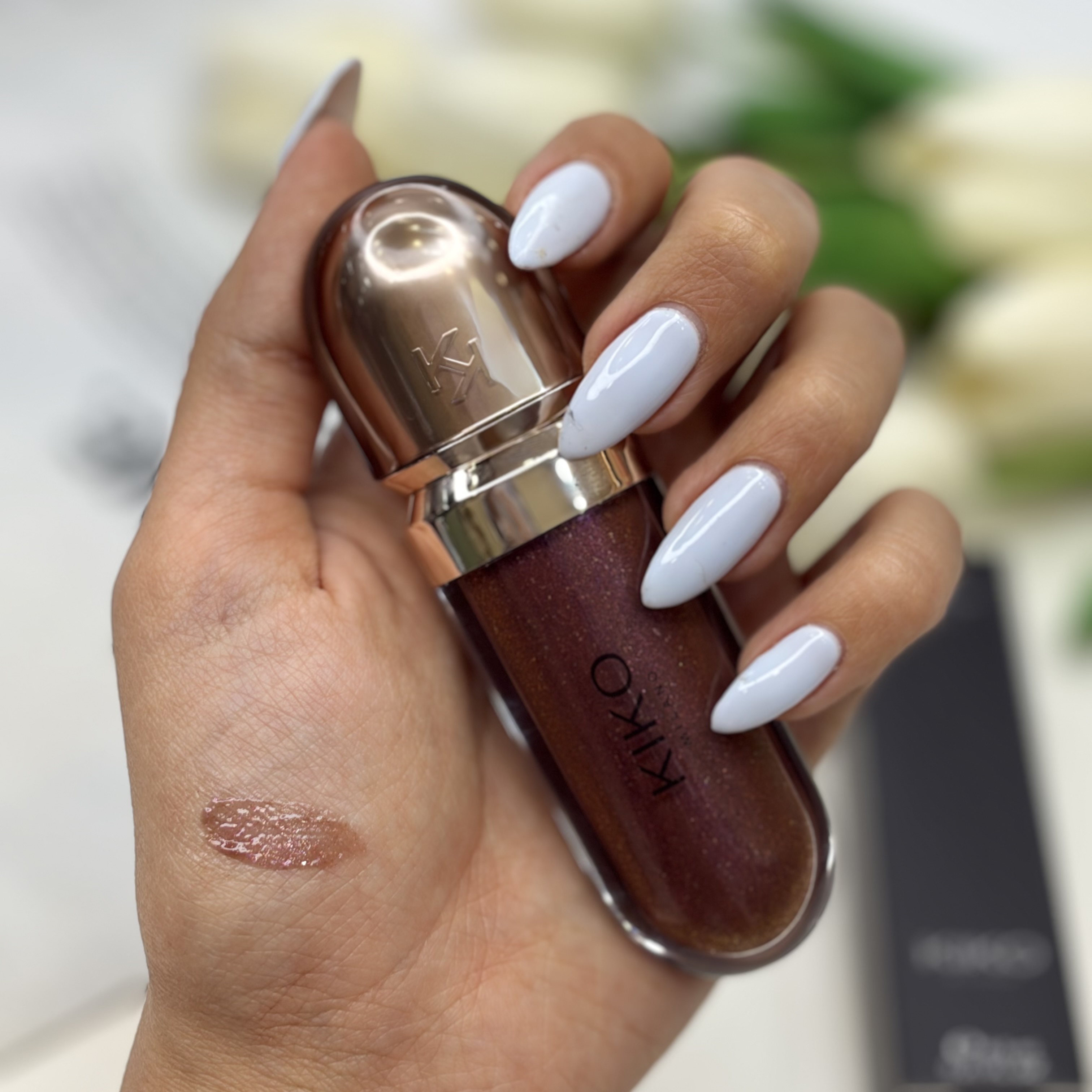لیپ گلاس قهوه ایdissruptive brown شاین شماره 44 کیفیت اماراتی مسترکوالیتی3D Hydra Lipgloss