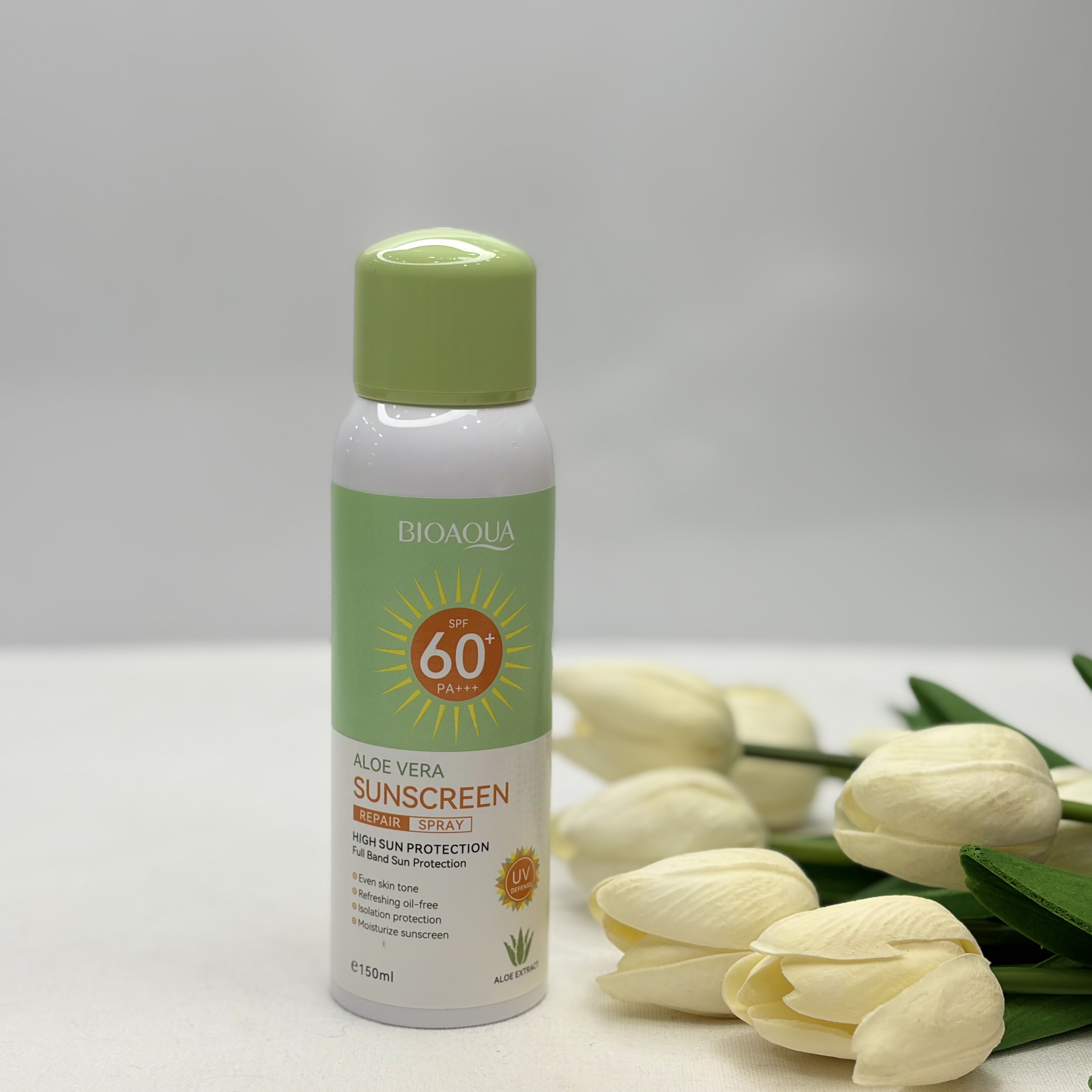اسپری ضدآفتاب آلوئه ورا روشن کننده وآبرسان قوی پوست صورت و بدن   150 میلspf60