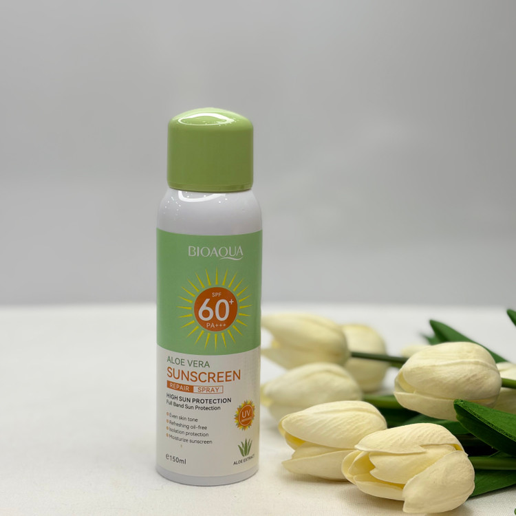 اسپری ضدآفتاب آلوئه ورا روشن کننده وآبرسان قوی پوست صورت و بدن 150 میلspf60