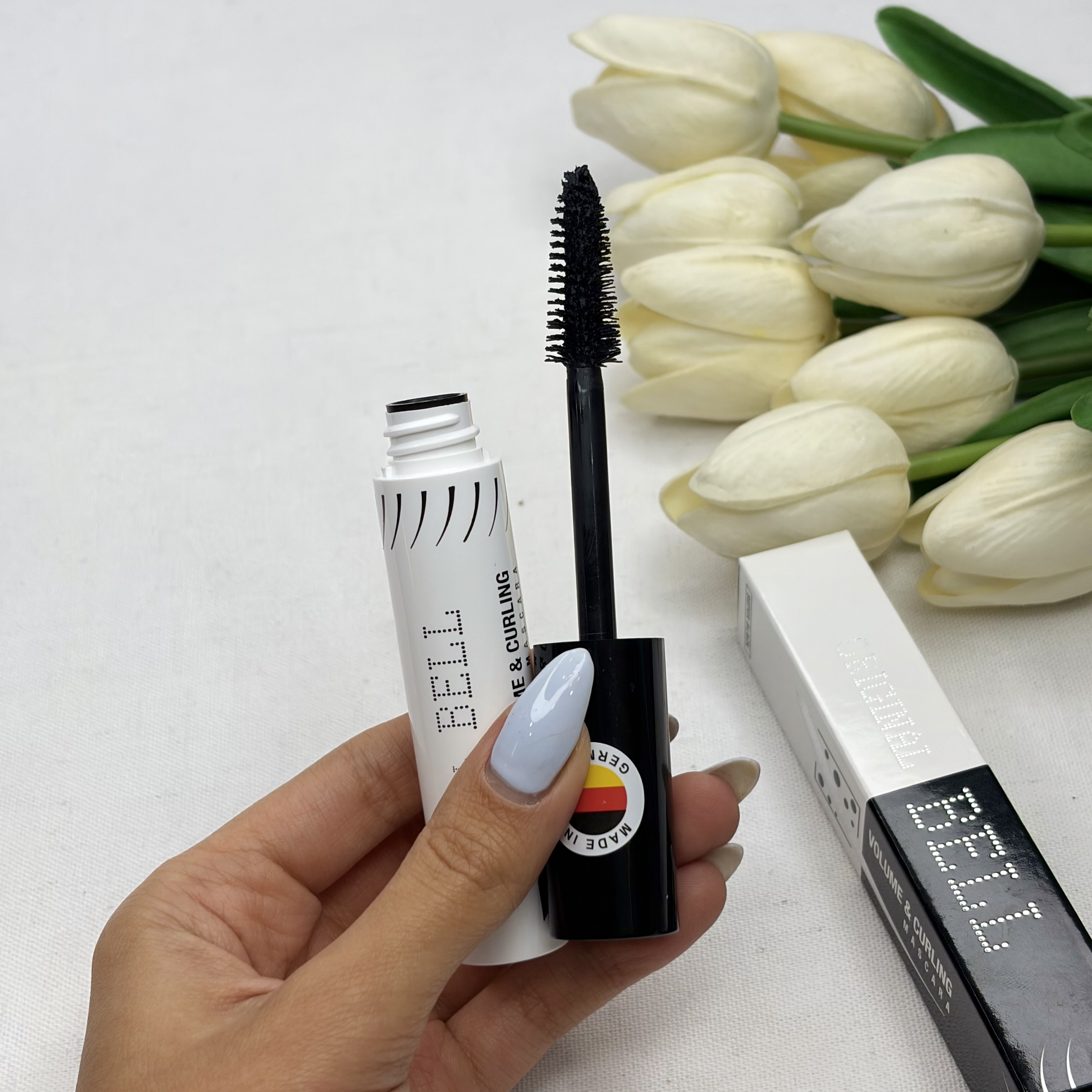 ریمل حجم دهنده بسیار قوی و فوق العاده مشکی فرکننده کربن بلک ضدحساسیت کیفیت اصلی مدل Volume and Curling