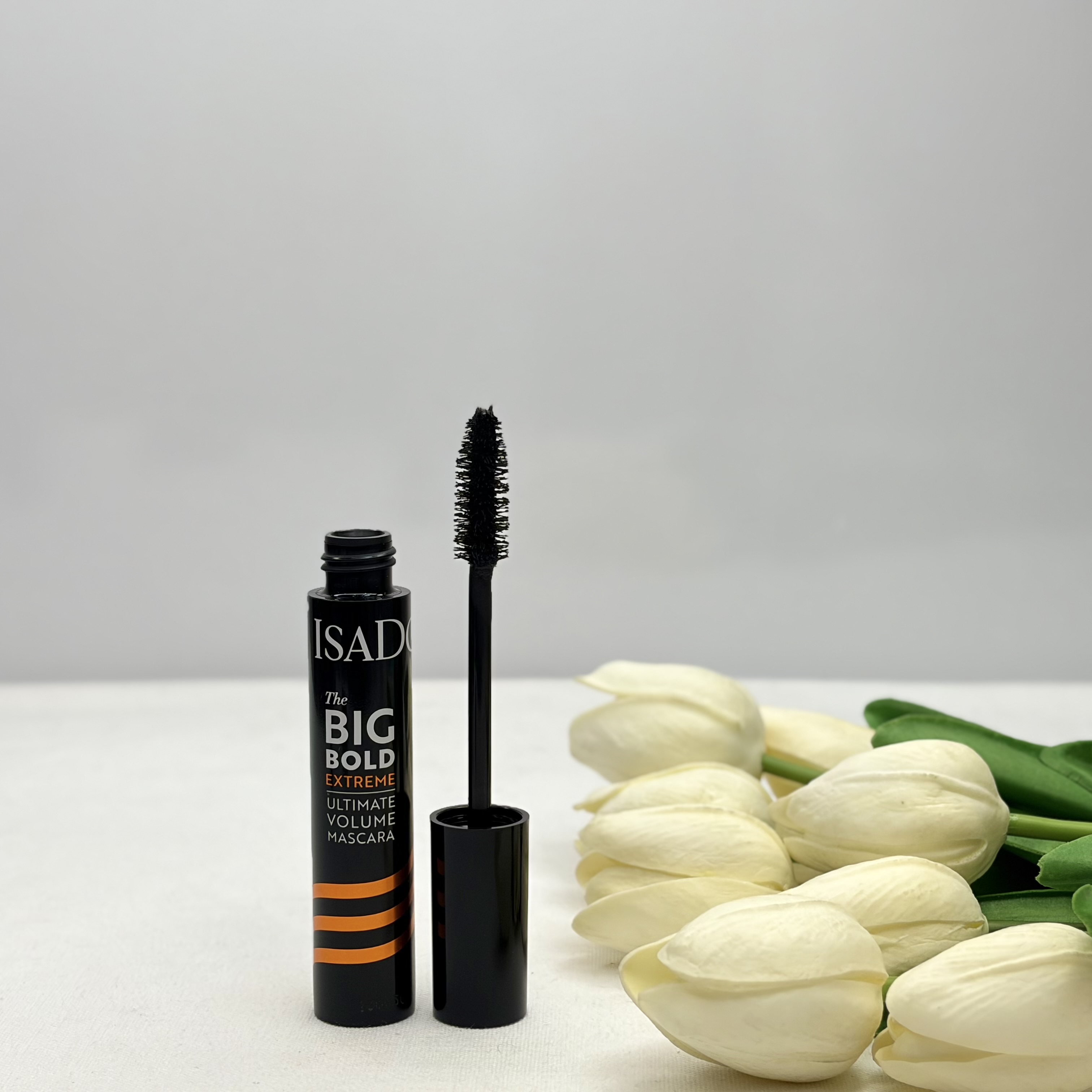 ریمل نارنجی حجم دهنده قوی ضدحساسیت بسیارمشکی14 میل بدون ریزش کیفیت اصلی پوکه جدید مدل  Big Bold Extremeultimate volume