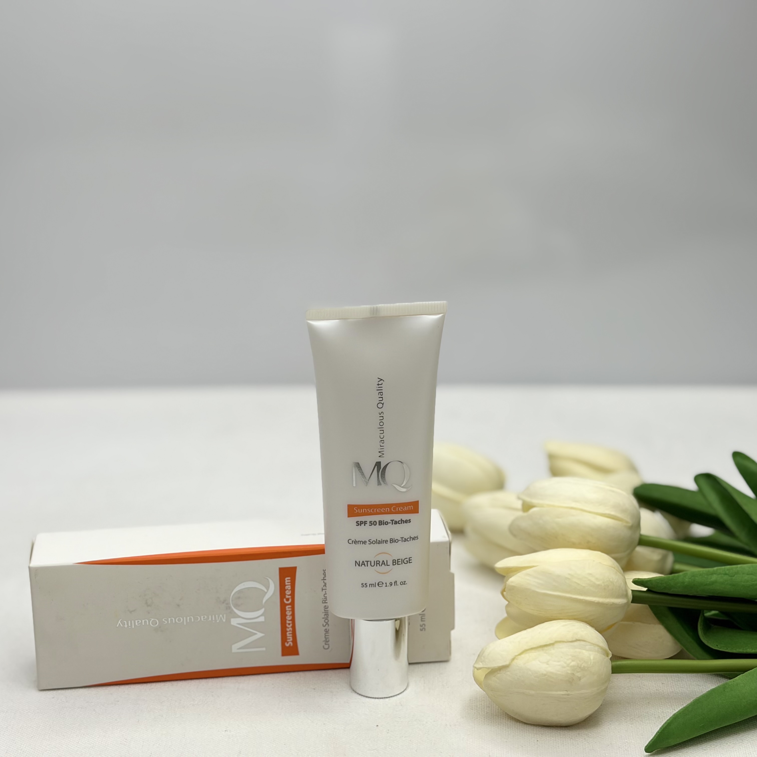 کرم ضد آفتاب  SPF50 ضدلک bio-taches ام کیو MQ مدل Creme Solaire Sans Huileبژ طبیعیNatural Beigeمناسب انواع پوست و پوست مستعد لک55ml